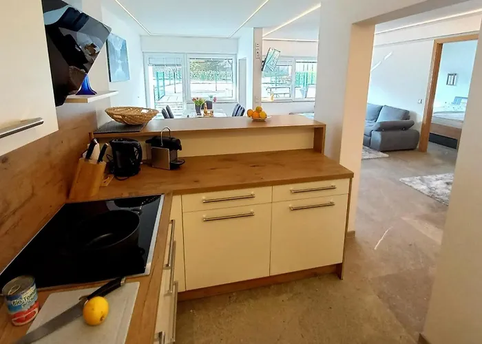 דירה Luxus Terrassenappartement Berg & 1 *