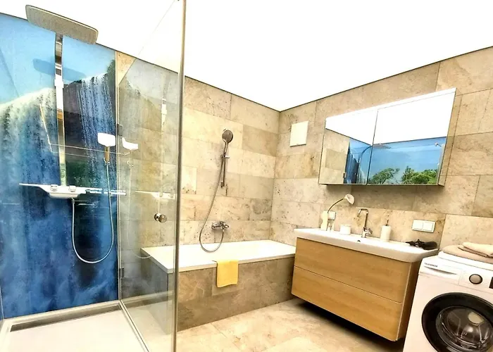 Luxus Terrassenappartement Berg & 1 Bodensdorf